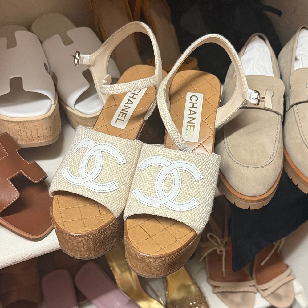 CHANEL Cream and Tan Platform Sandals